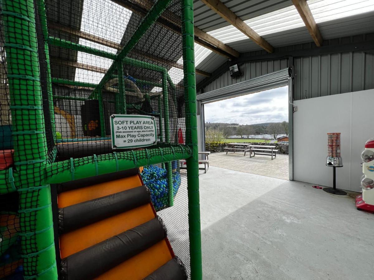 Jungle House No.26 At Three Lochs Holiday Park Newton Stewart Extérieur photo