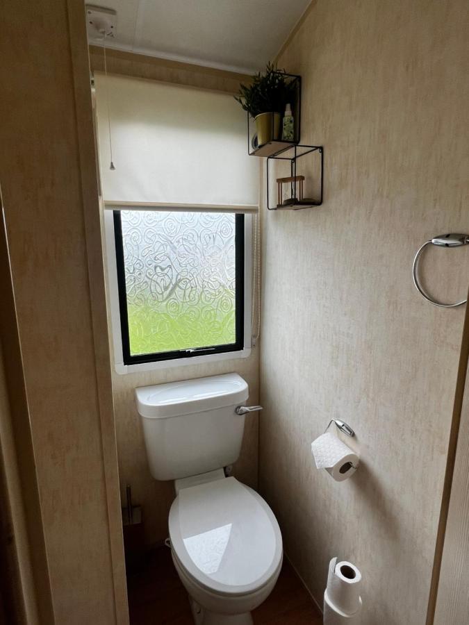 Jungle House No.26 At Three Lochs Holiday Park Newton Stewart Extérieur photo